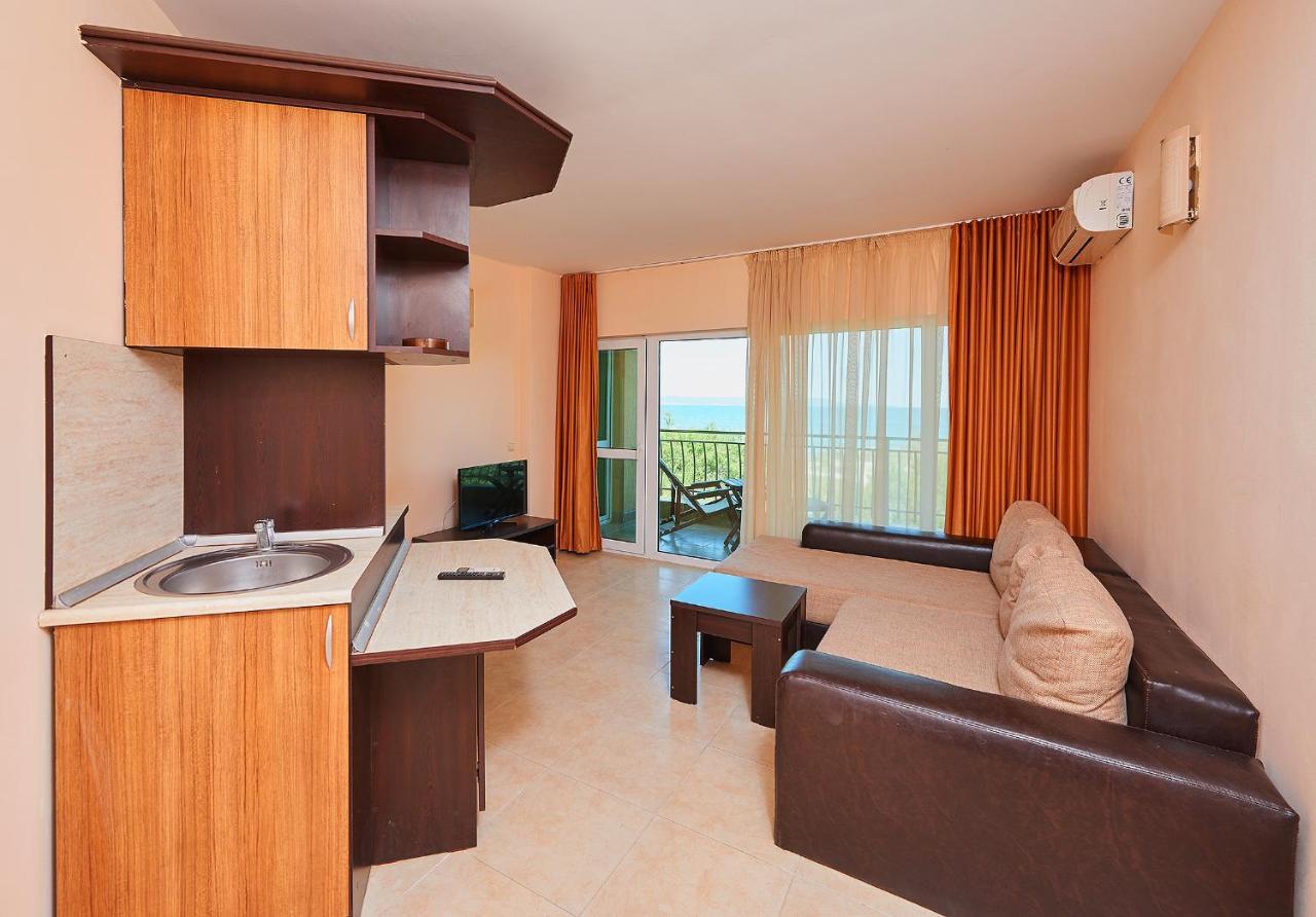 Guest House California Ahyolu Dış mekan fotoğraf